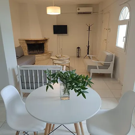 Holiday home Olive & Garden Nea Moudania