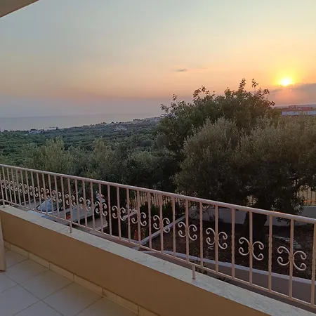 Olive & Garden Vakantiehuis Nea Moudania