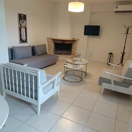 Olive & Garden Vakantiehuis Nea Moudania